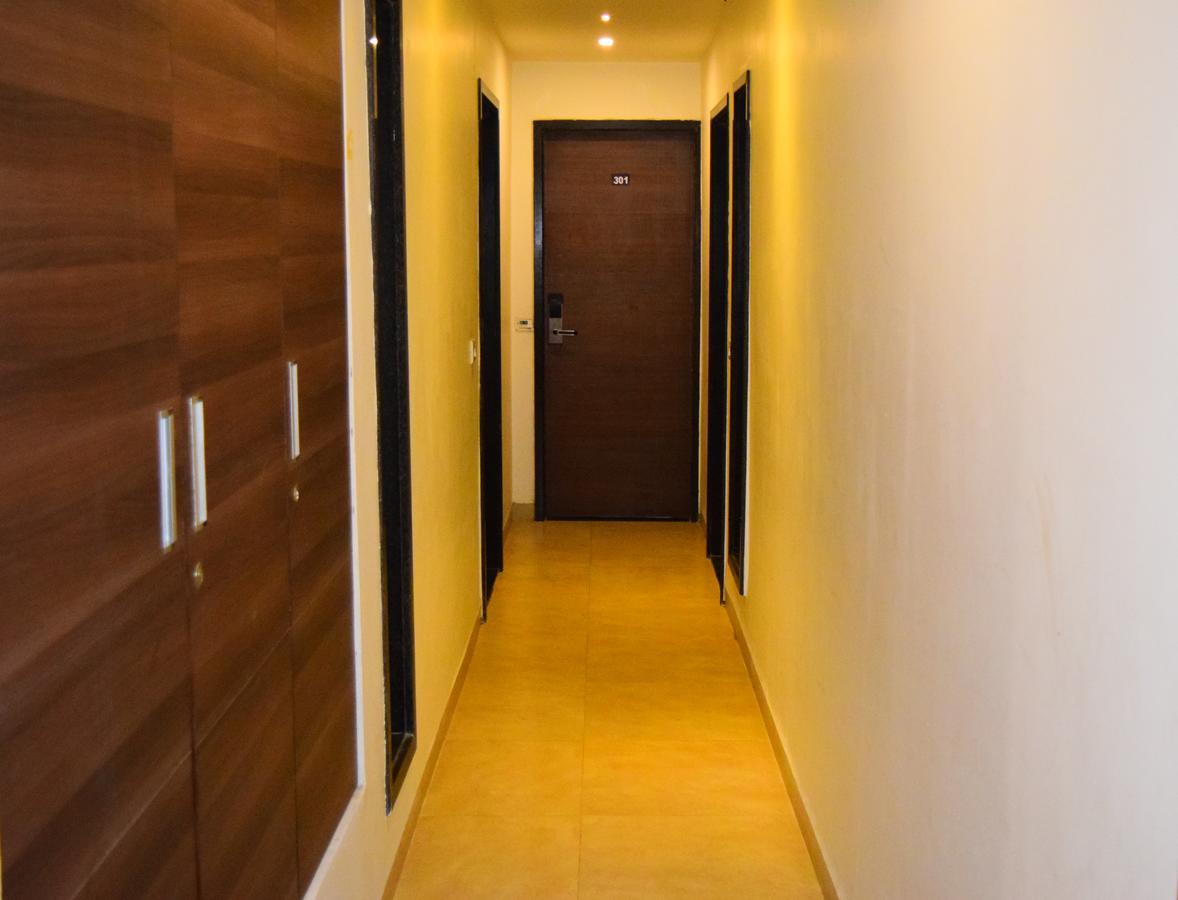 אויאיין Hotel Chandragupta מראה חיצוני תמונה